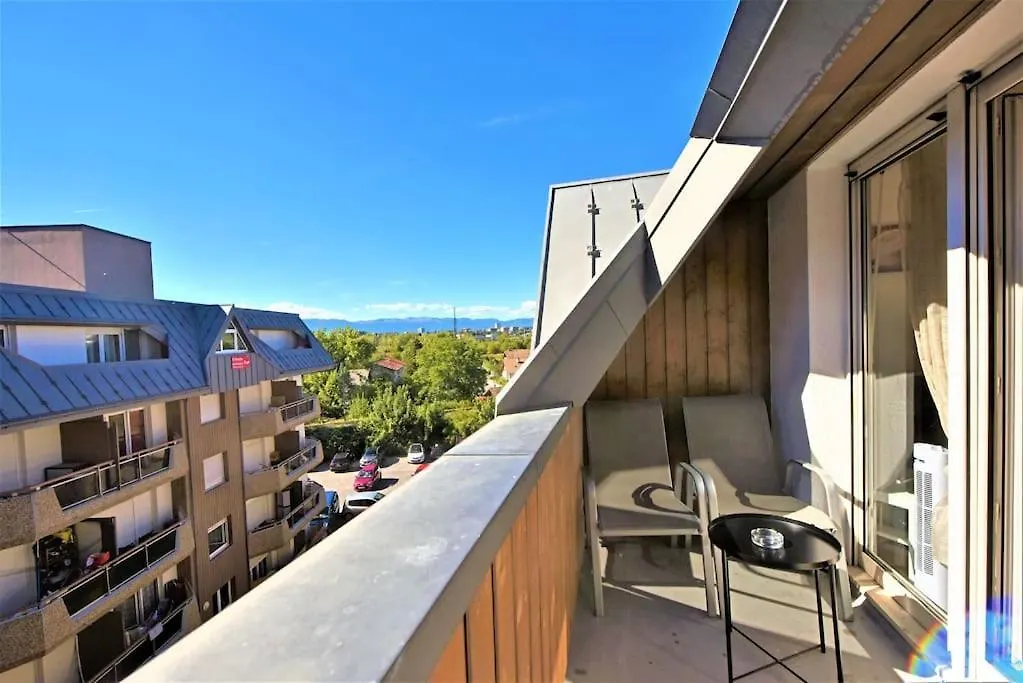 Apartment Embnb - Studio Near Geneva - S204,4 Etrembieres